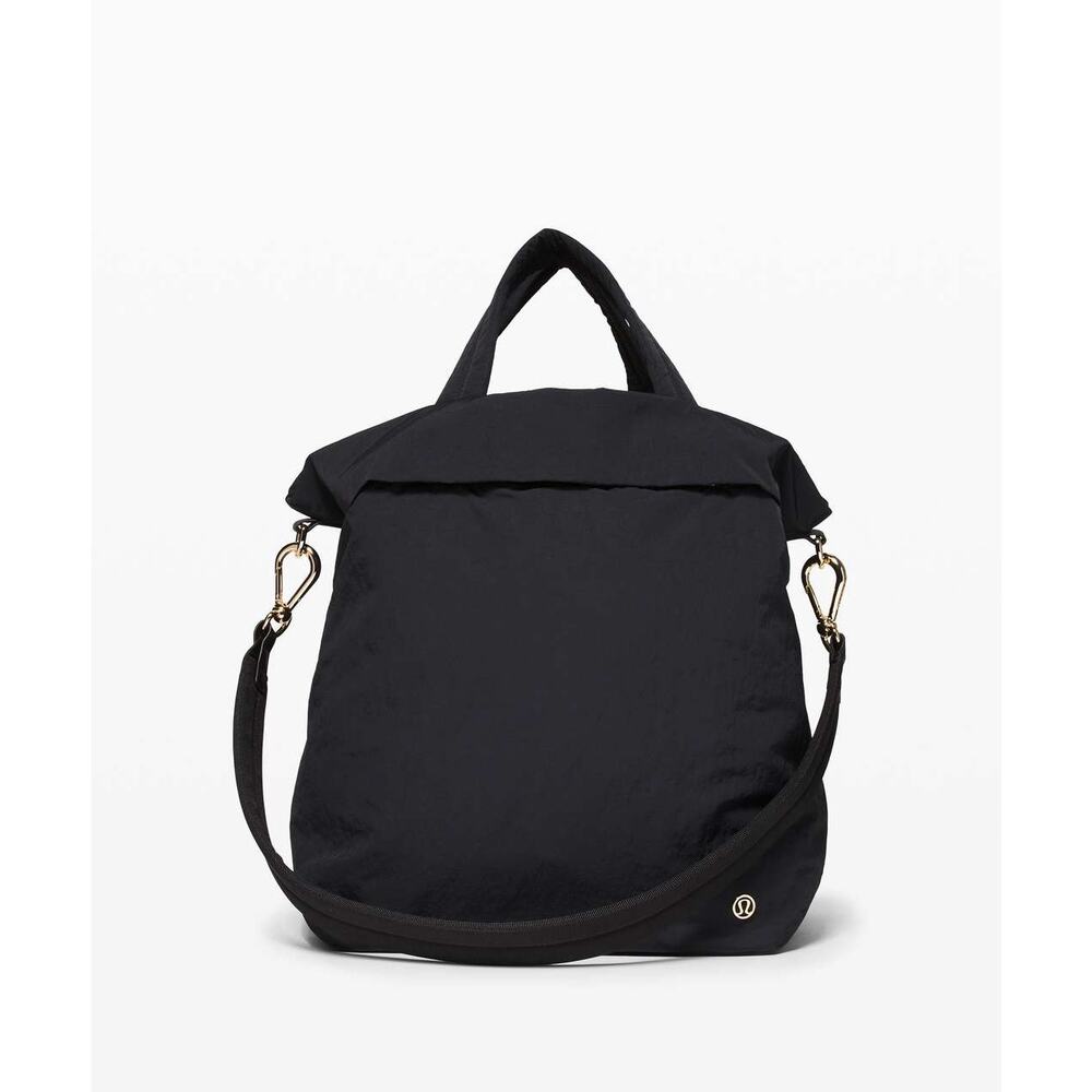 Lululemon On My Level Bag *19L Black Gym Workout Yoga Tote A42